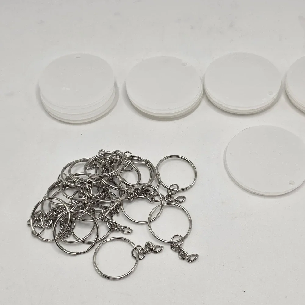 22 Acrylic Circle Discs Unisex White DIY Keychain‎ Blanks Craft Supplies